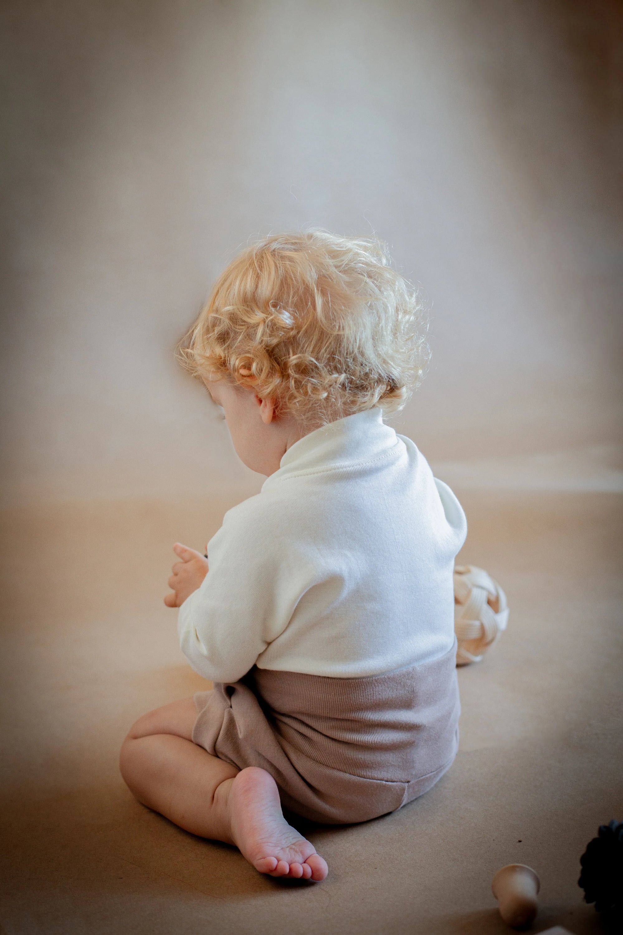 Allergen-free cotton bodysuit for sensitive newborns