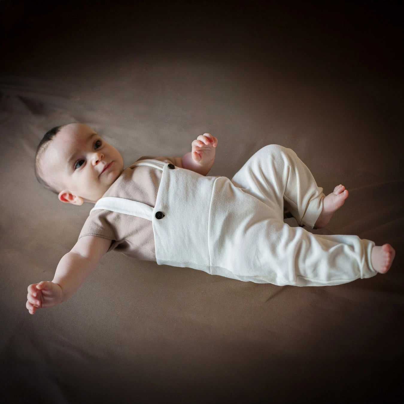 Comfortable organic cotton romper for growing babies