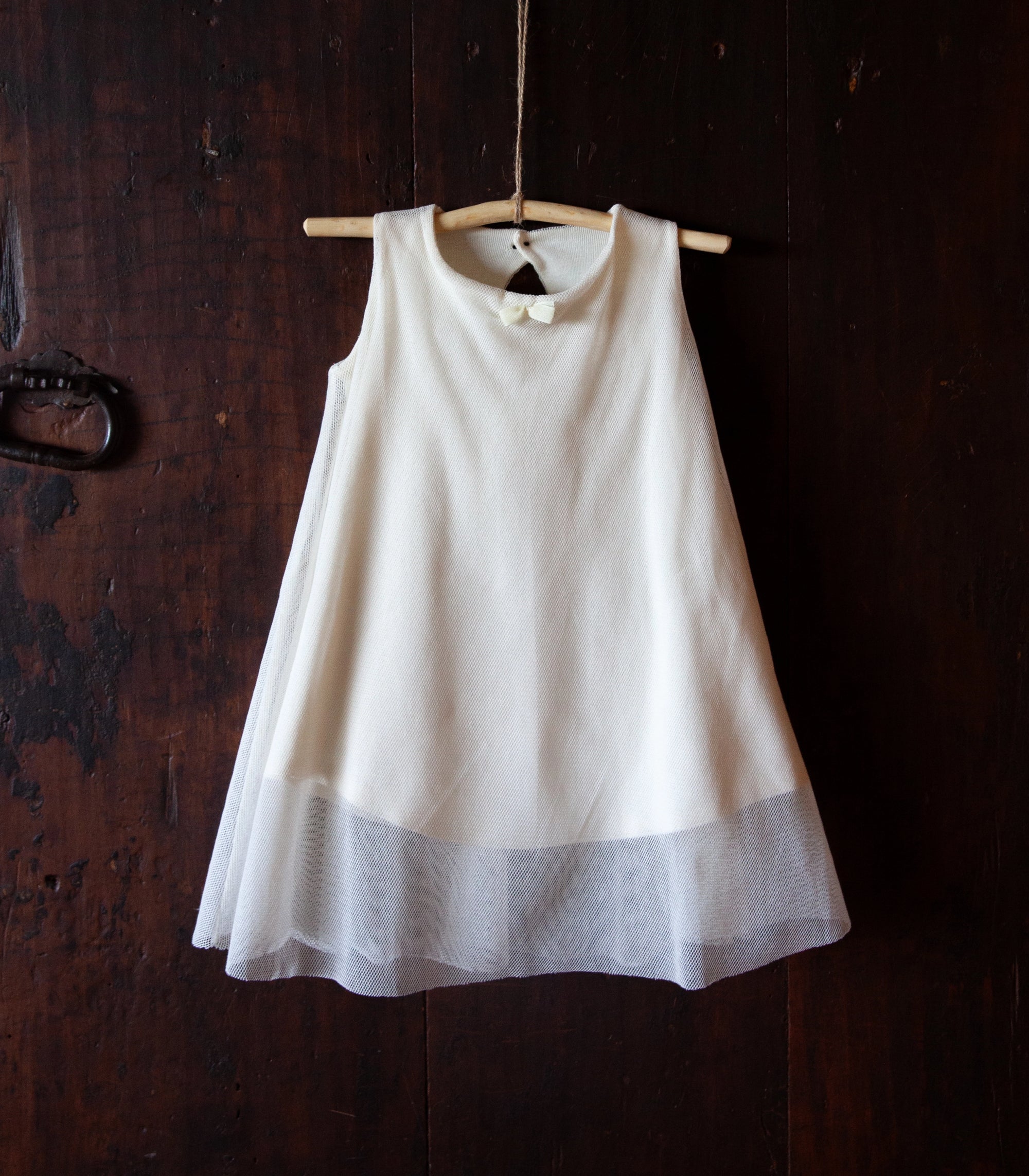 Eco-responsible organic dress for babies