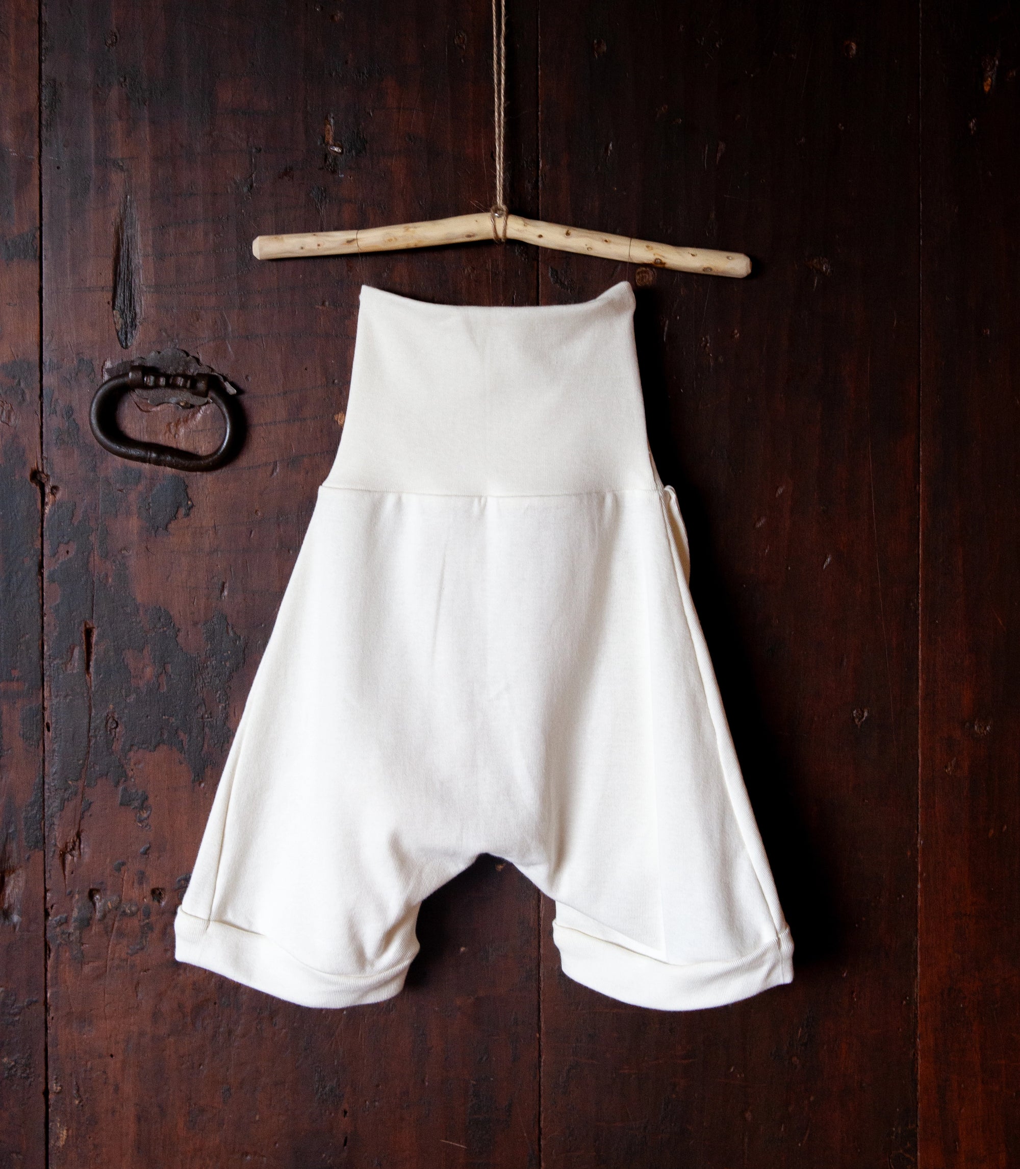 Free movement organic trousers for toddlers