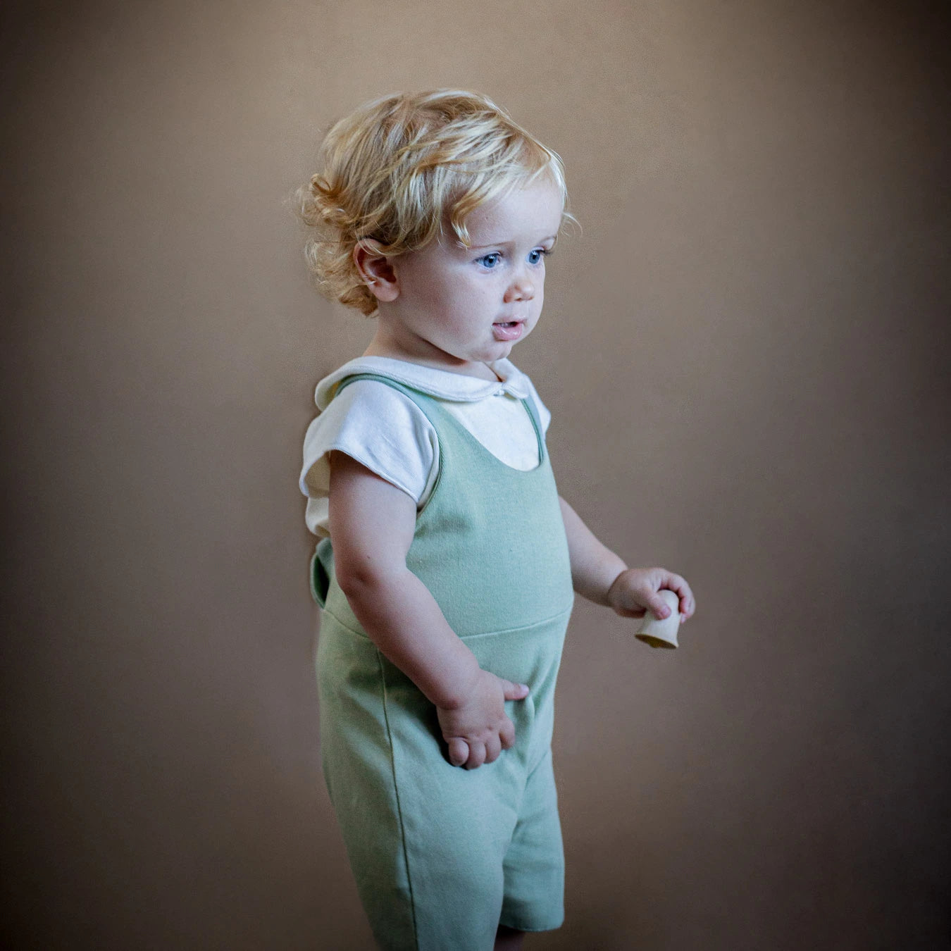 Gender-neutral organic cotton romper