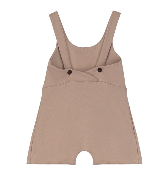 Gentle cotton jumpsuit designed for natural growth