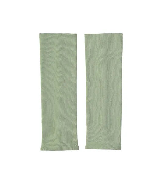 GOTS-certified organic leg warmers for everyday play