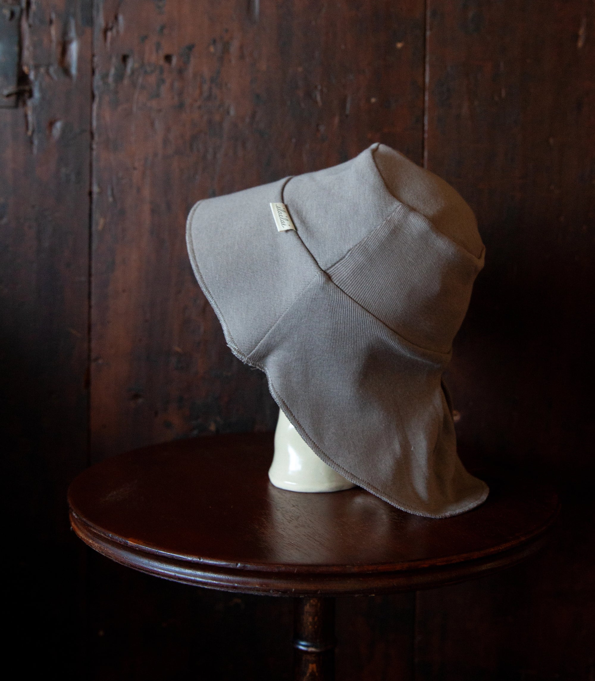 Locally-made organic cotton hat with soft fabric