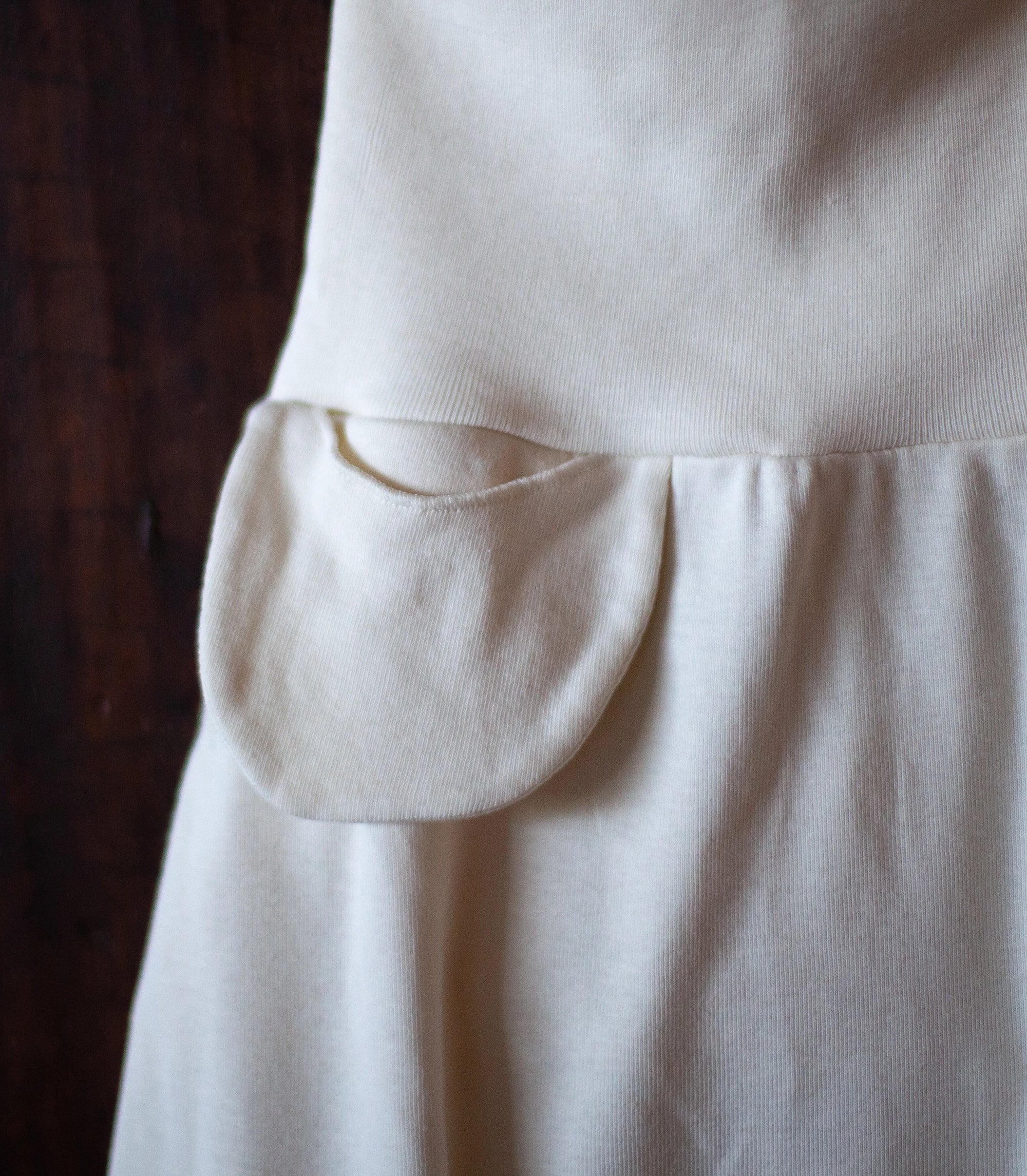 Locally-made organic cotton trousers with soft fabric