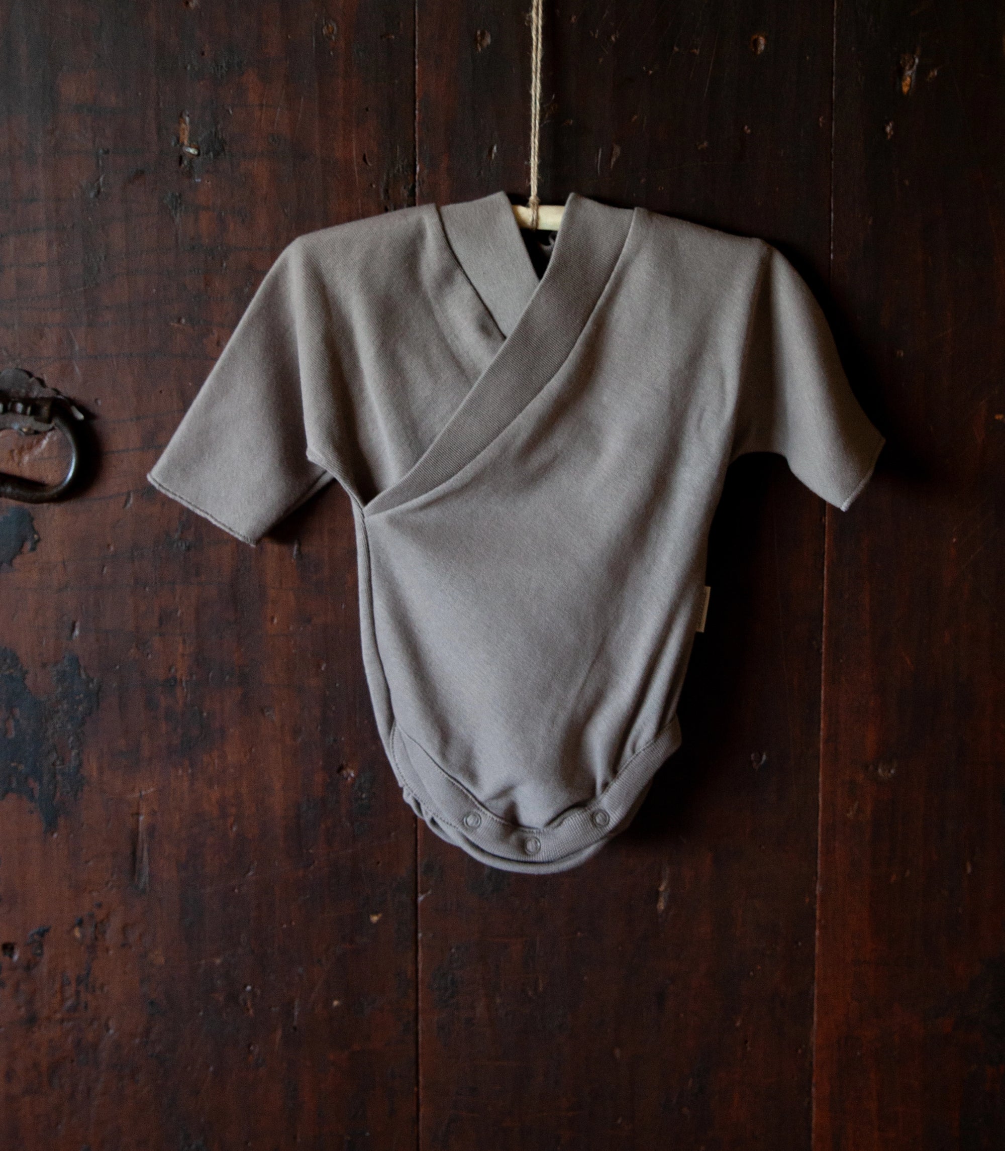 Movement friendly body in sustainable cotton