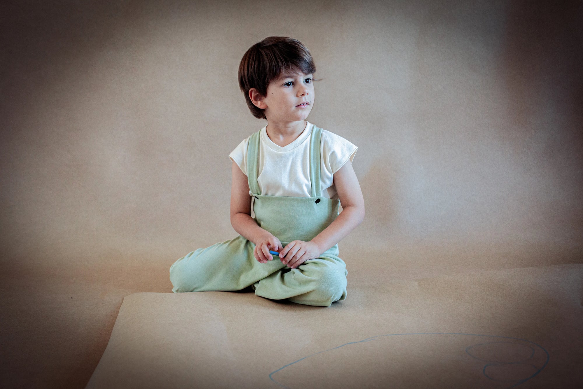 Natural growth supporting organic jumpsuit with soft fabric