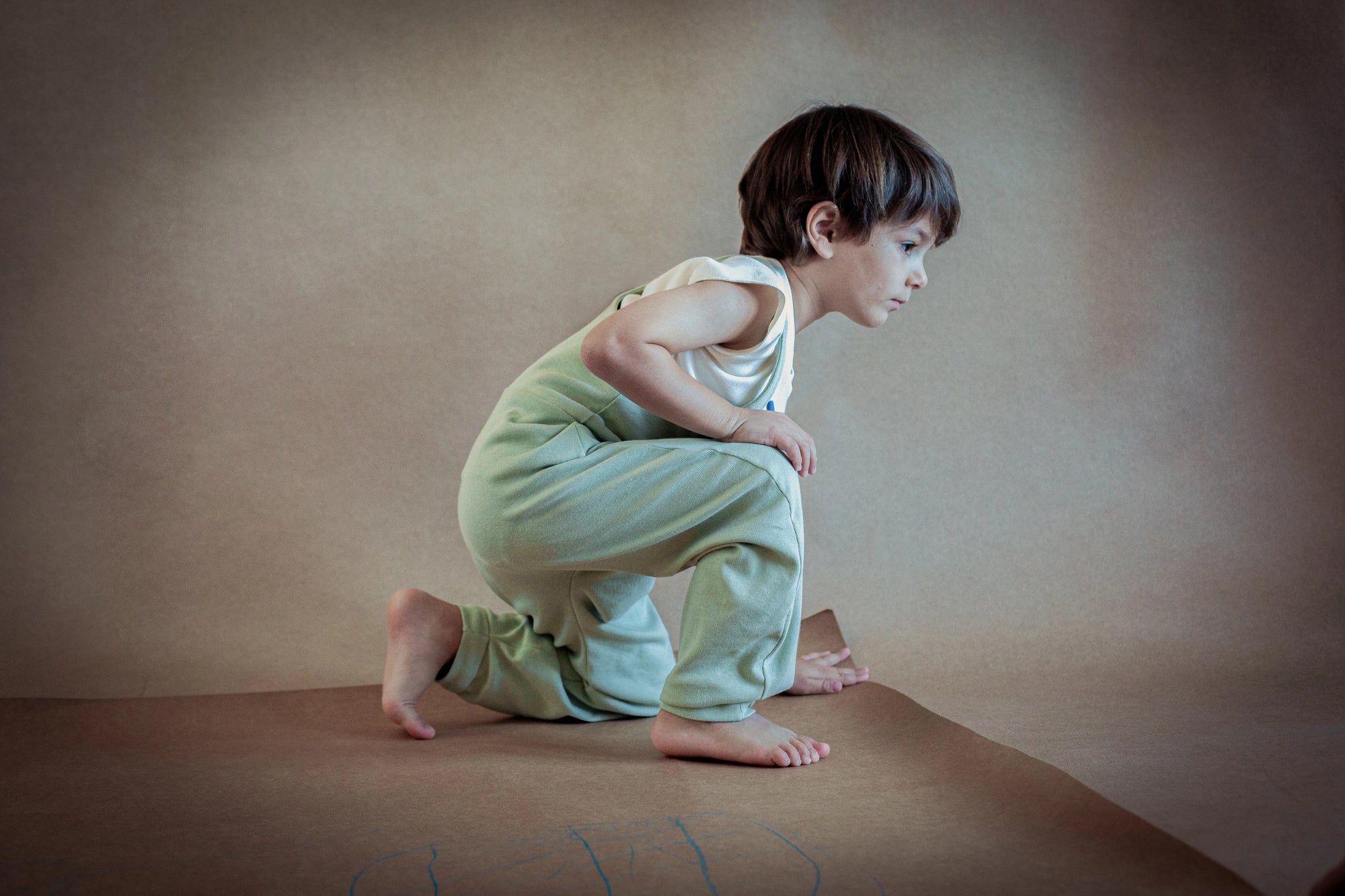 Natural growth supporting organic overall with soft fabric