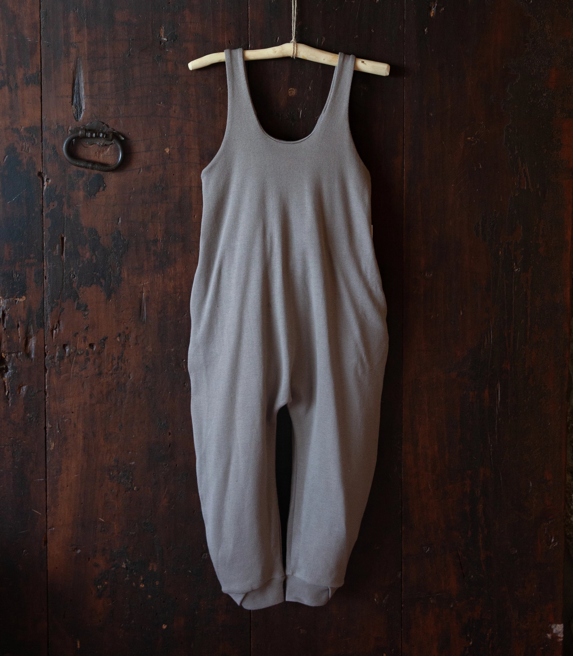 Organic cotton romper for relaxed fit