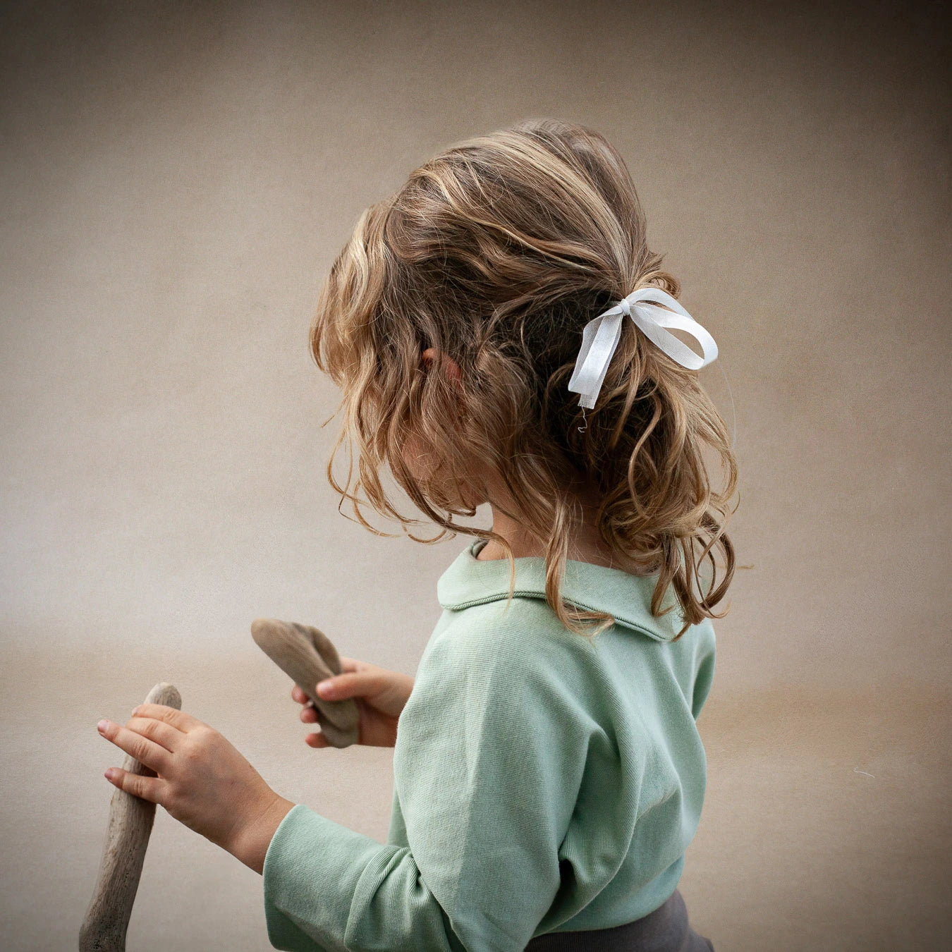 Organic fabric shirt for light and airy comfort