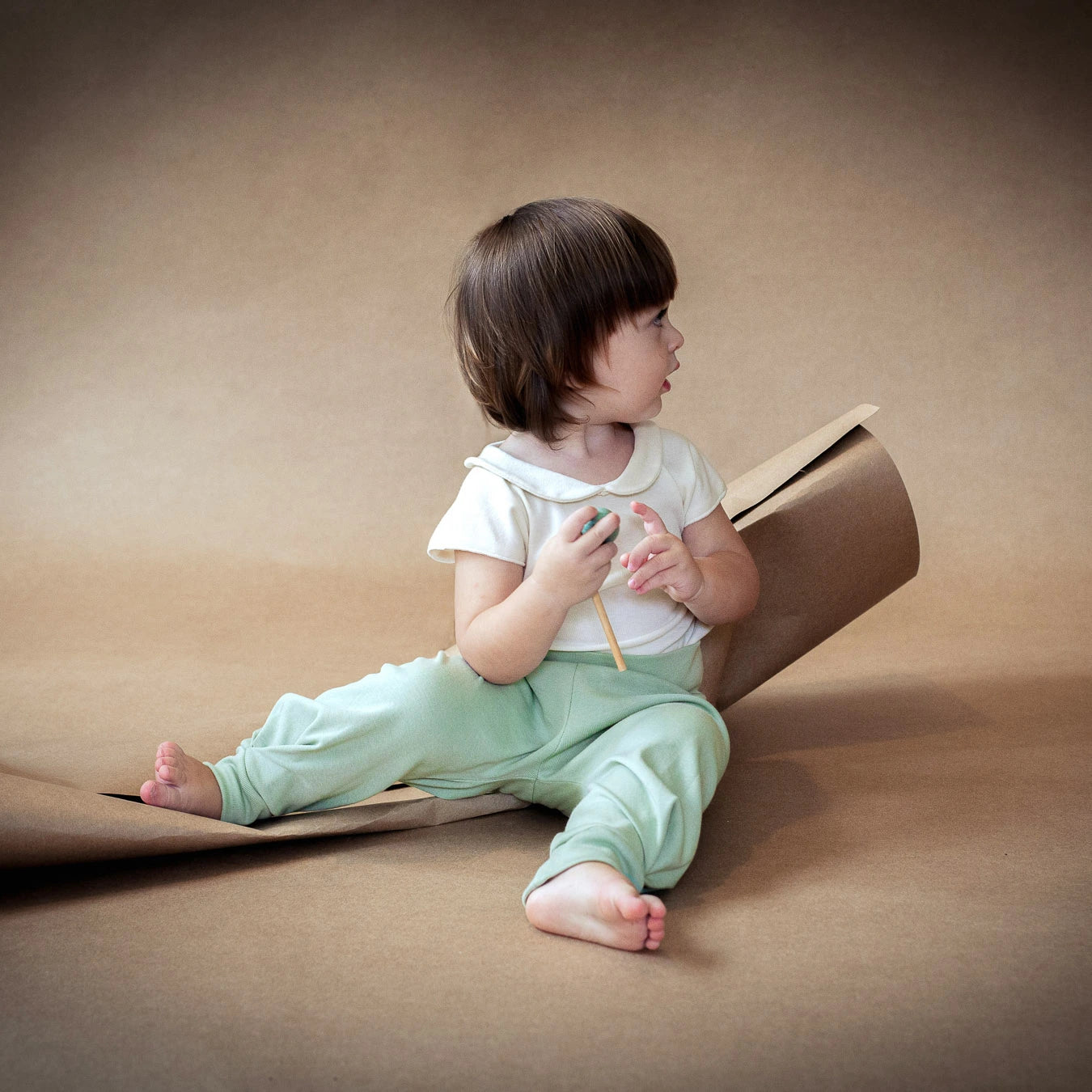 Plant-based trousers with durable comfort