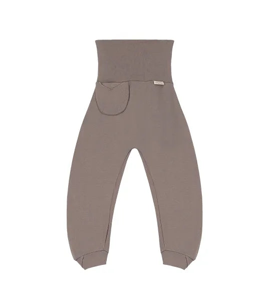 Sustainable cotton trousers for growing children