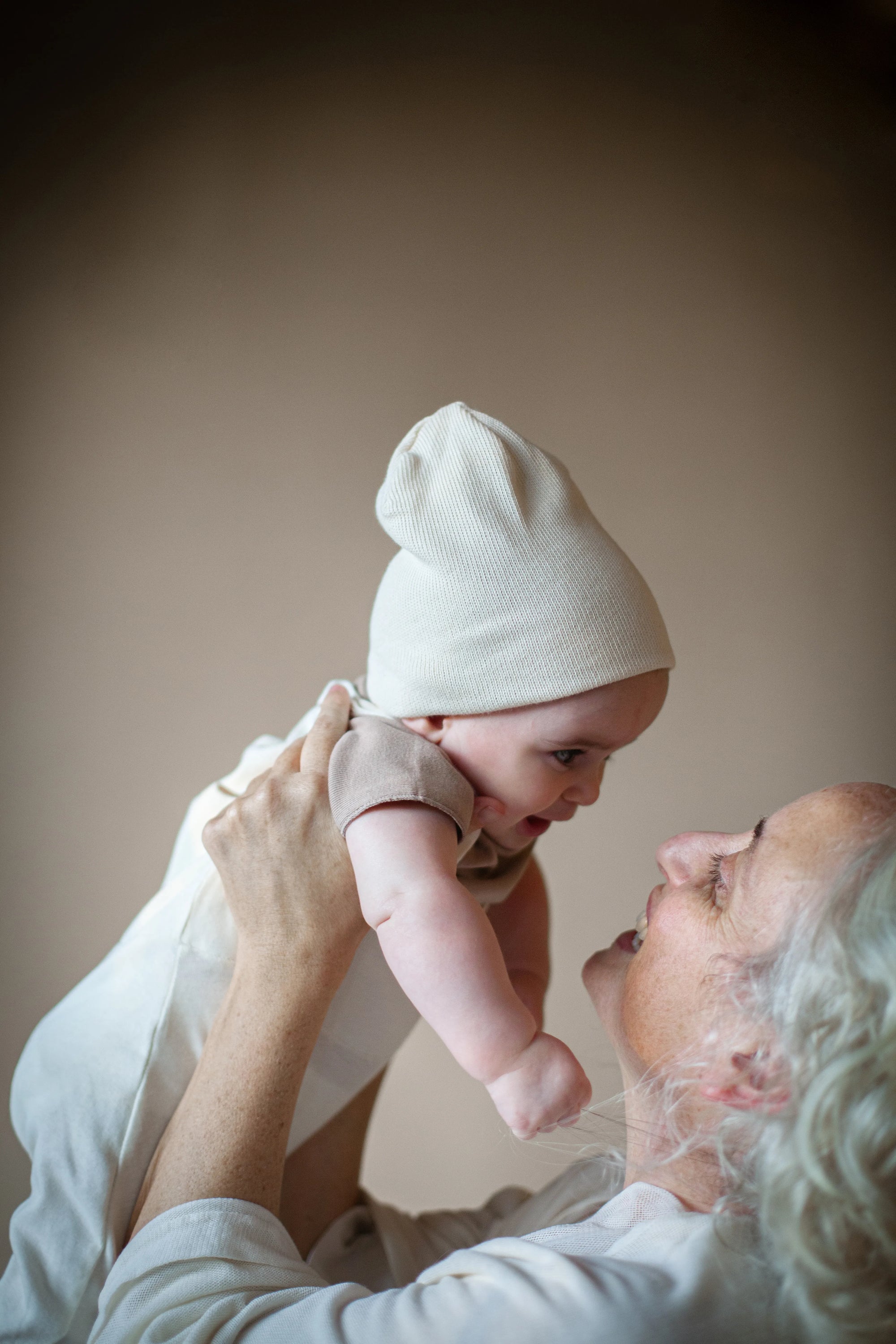 Sustainable organic cotton beanie for sensitive skin