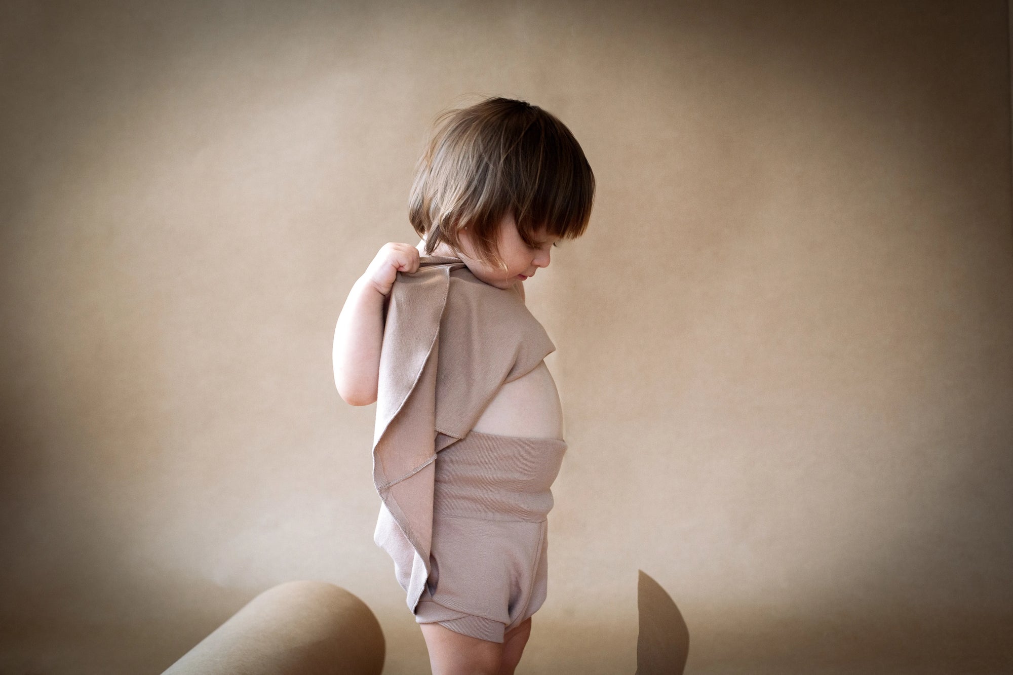 Unrestricted exploration baby bloomer in natural fibers